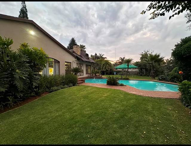 5 BEDROOM HOUSE FOR SALE IN ASTON MANOR